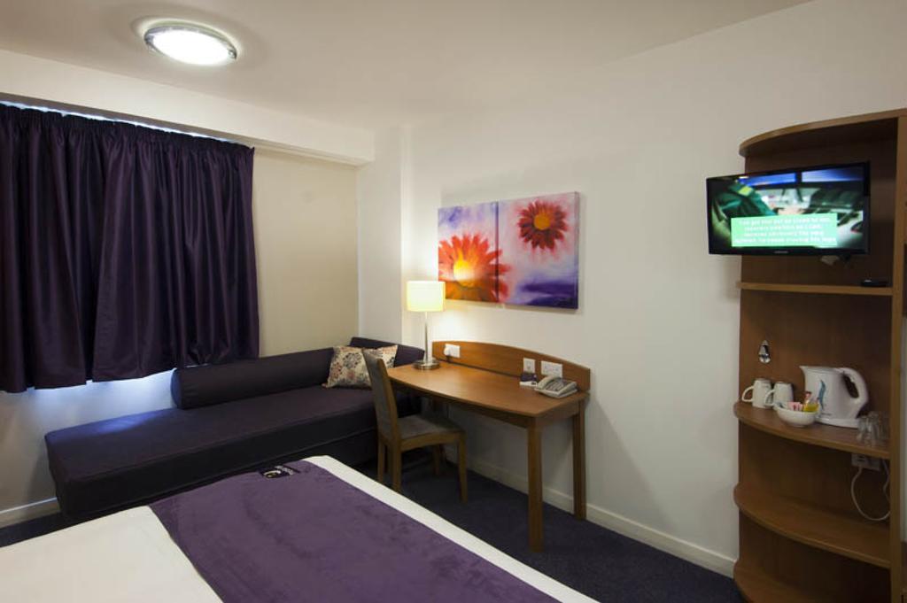 Premier Inn Southampton Airport North Stoneham Экстерьер фото
