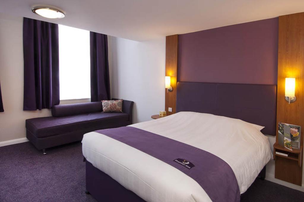 Premier Inn Southampton Airport North Stoneham Экстерьер фото